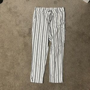 Hollister ultra high rise cropped pants